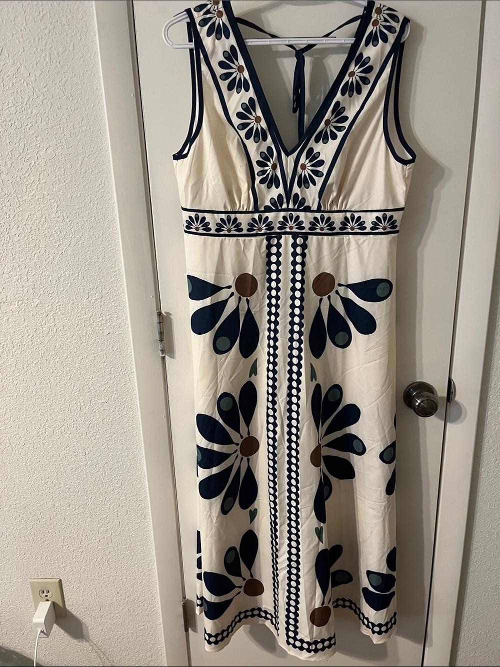 SHEIN Cream Maxi Dress with Navy and Brown Floral Motif